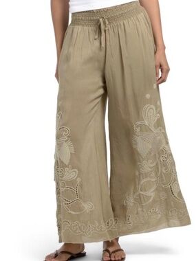 NWT Johnny Was Rachel Light Embroidered Pants Size US XL